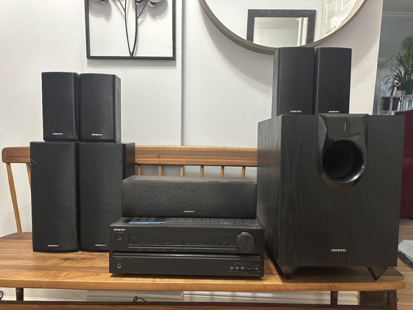 Onkyo HT-R590 Home Theatre System with Karaoke Equipment