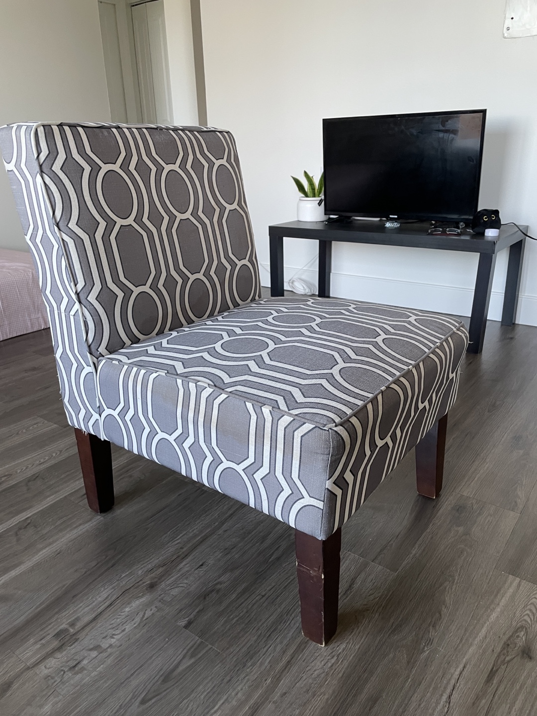 Grey and White Accent Chair - photo 2