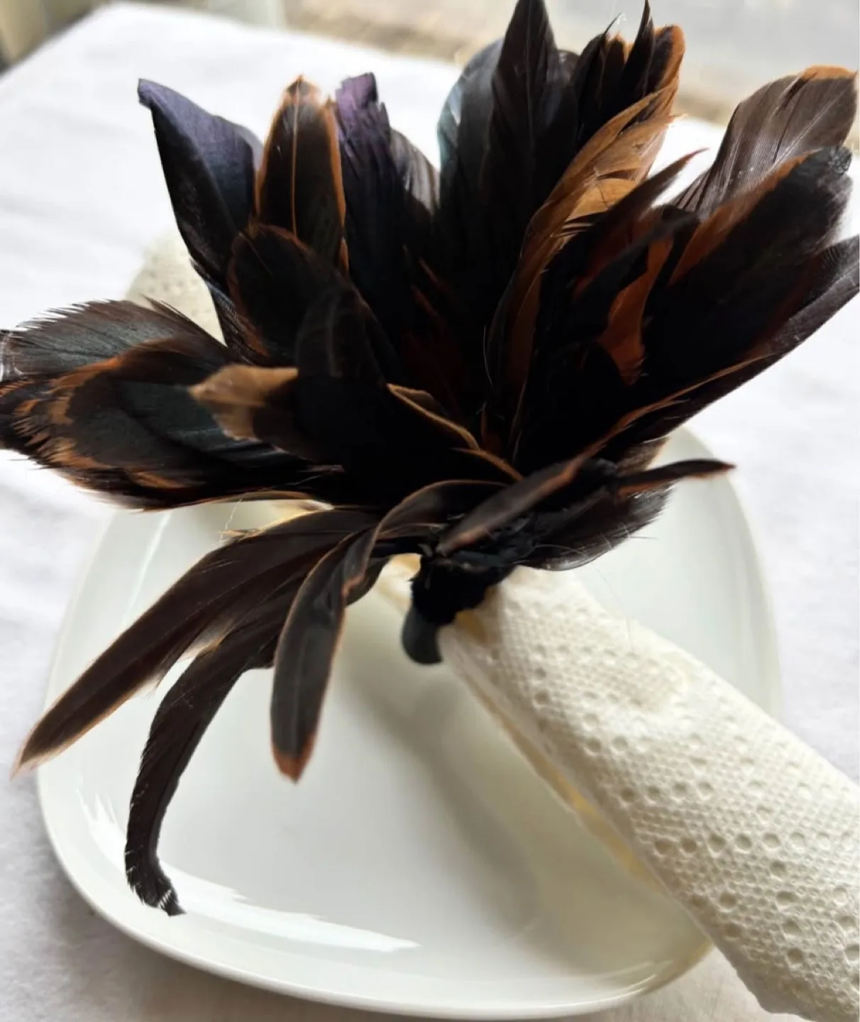 Decorative Feather Napkin Rings, Set of 4, New with Tag image indicator(6)