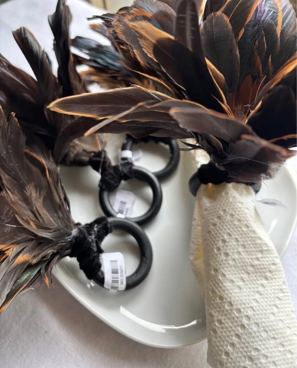 Decorative Feather Napkin Rings, Set of 4, New with Tag image indicator(8)