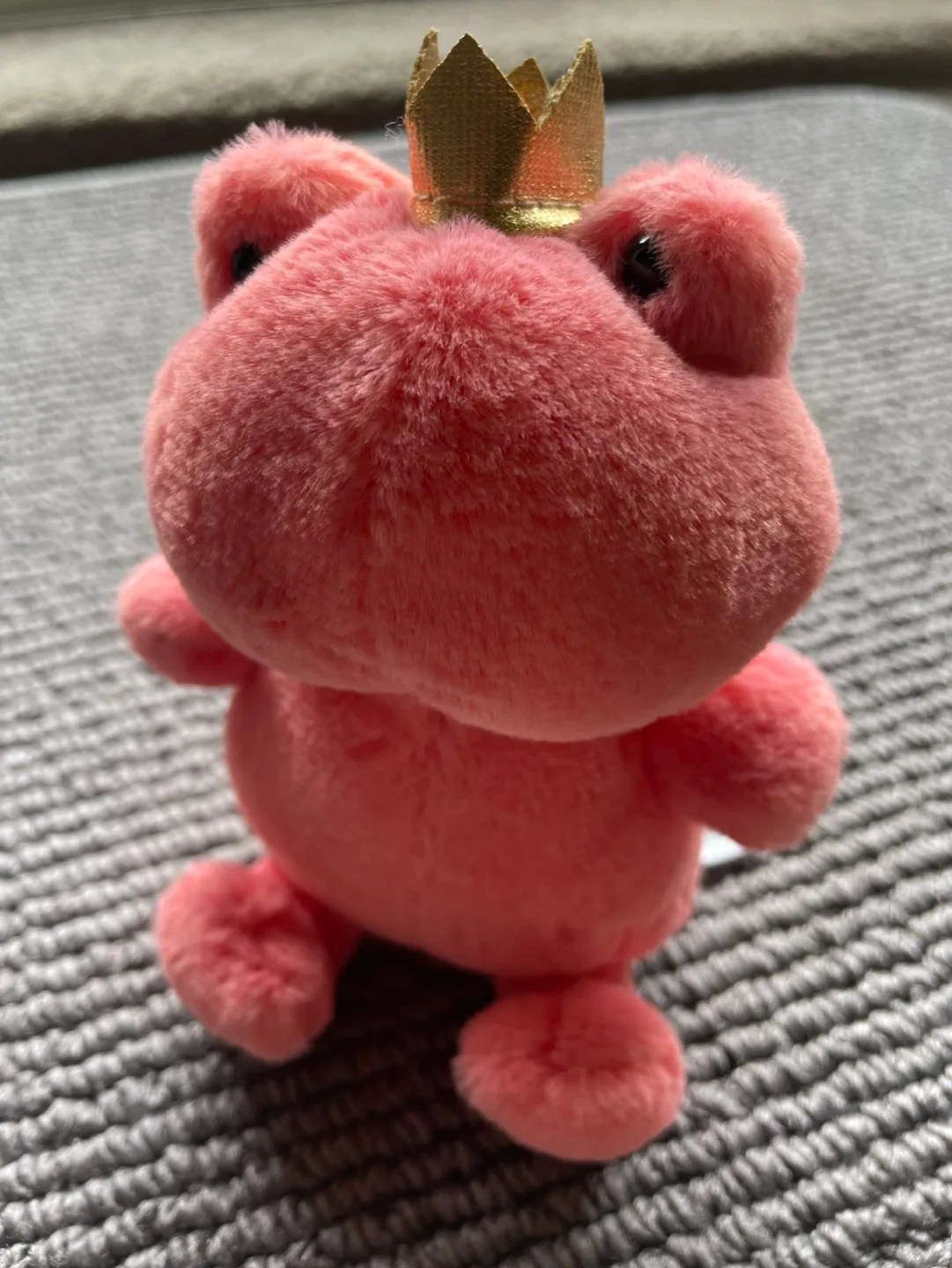 Jellycat Pink Crown Croaker - HTF and BNWT image indicator(2)