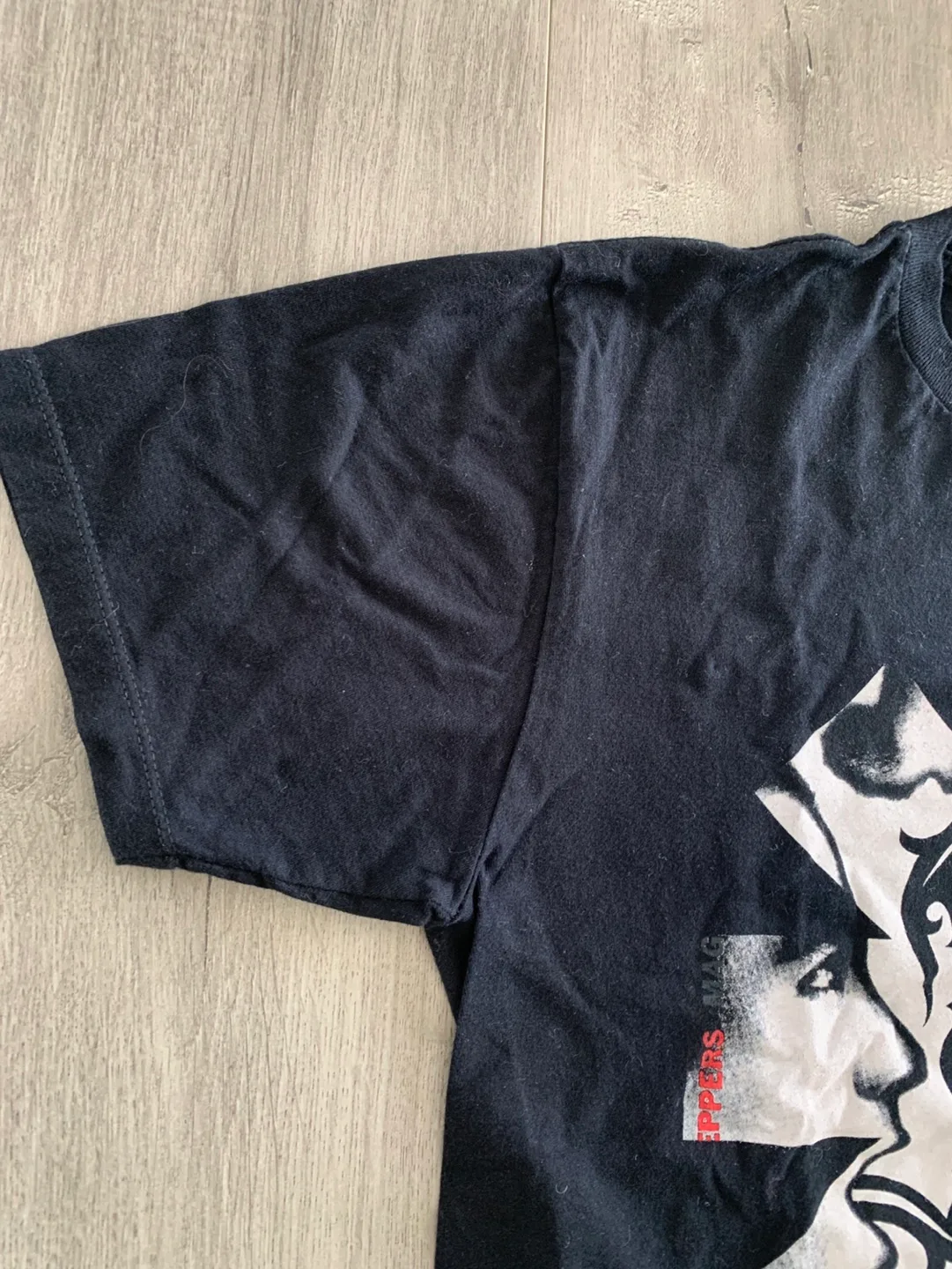 Red Hot Chili Peppers Red Blood T-Shirt image indicator(3)