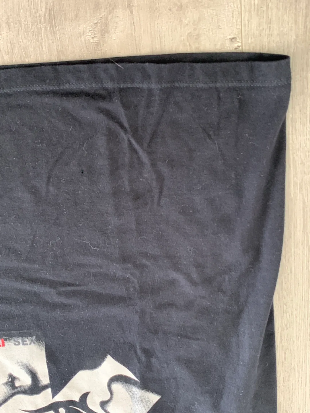 Red Hot Chili Peppers Red Blood T-Shirt image indicator(10)