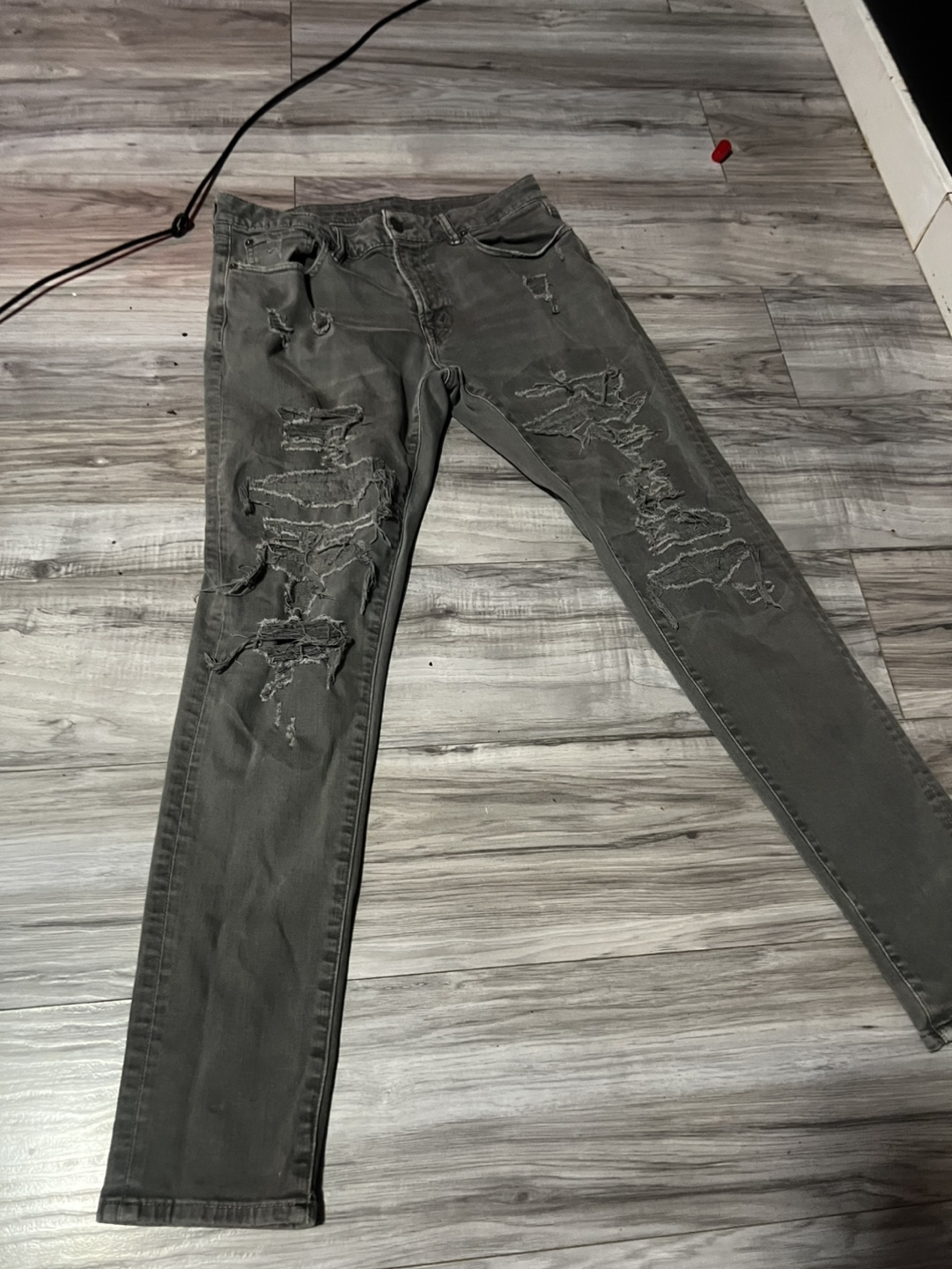 American Eagle Airflex+ Grey Distressed Jeans - photo 2