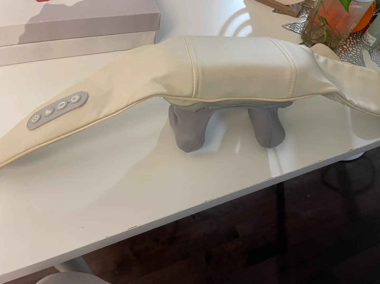 Neck massager thumbnail