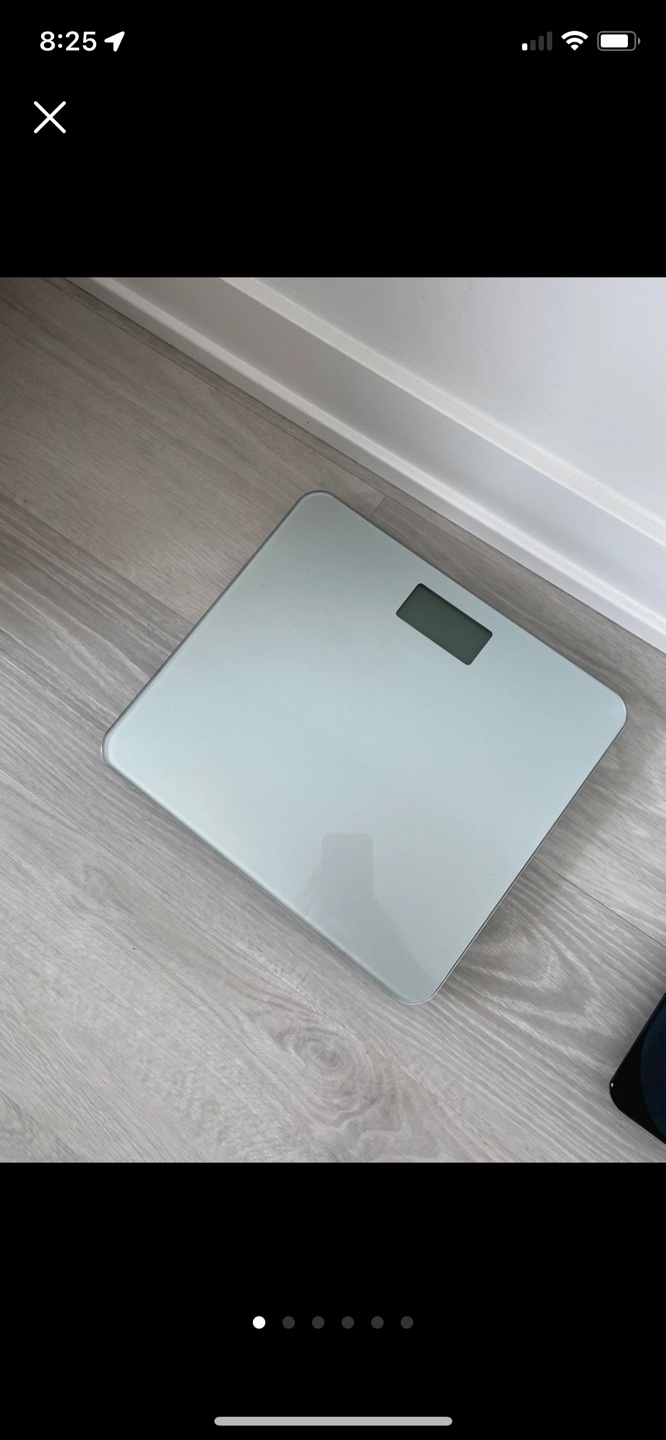 AmazonBasics Digital Bathroom Scale