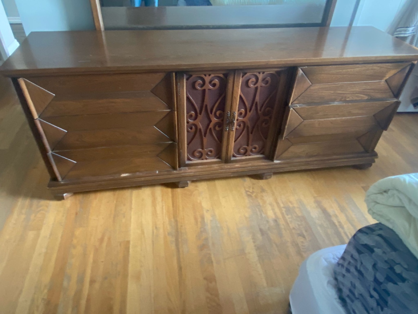 Dresser with Mirror - photo 3
