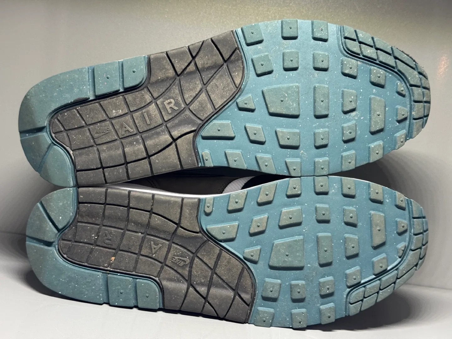 Nike Air Max 1 - Tree Line Escape - Men’s Size 9.5 image indicator(5)