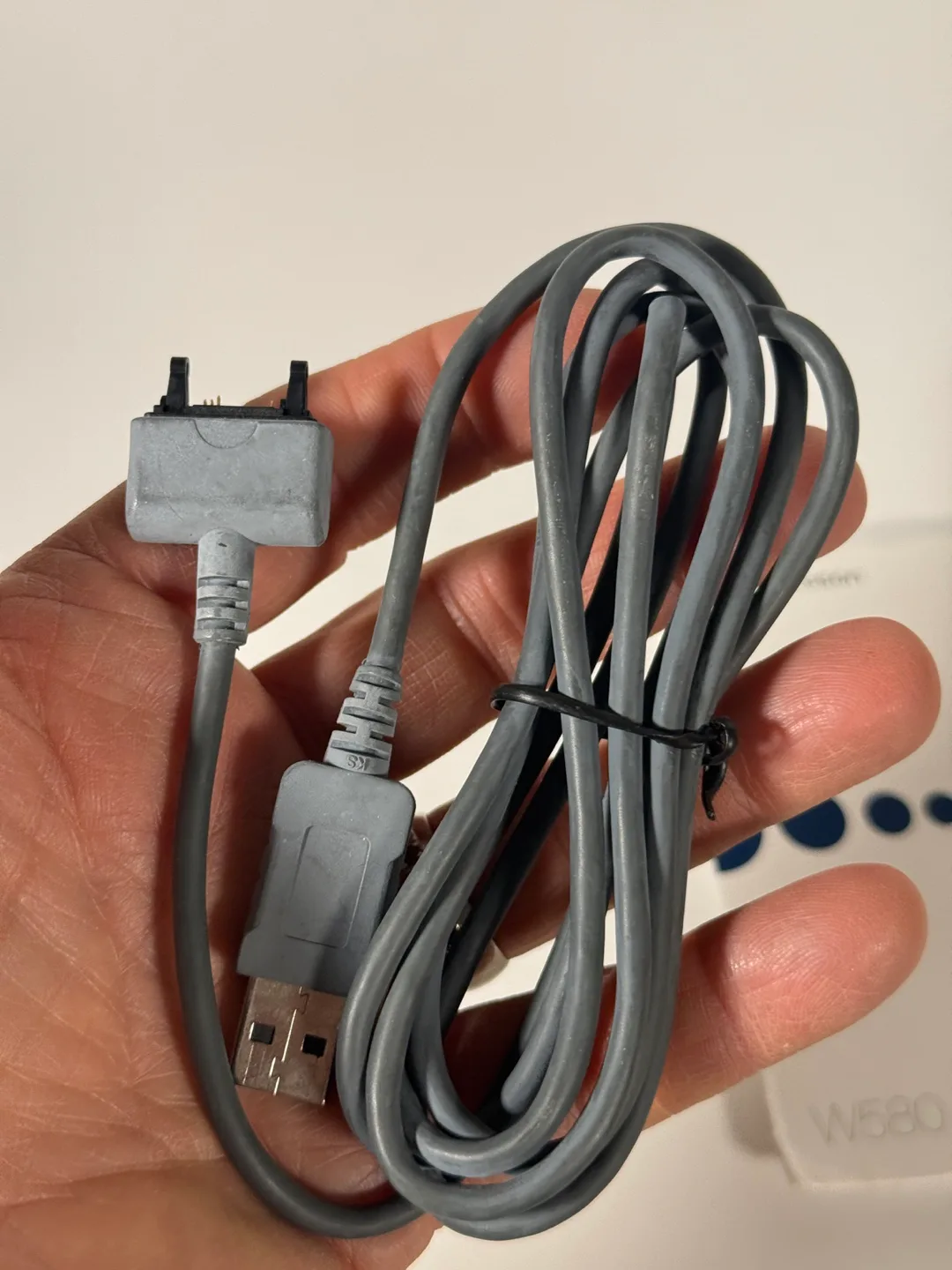 Sony Ericsson W810i Walkman Phone - Red image indicator(9)