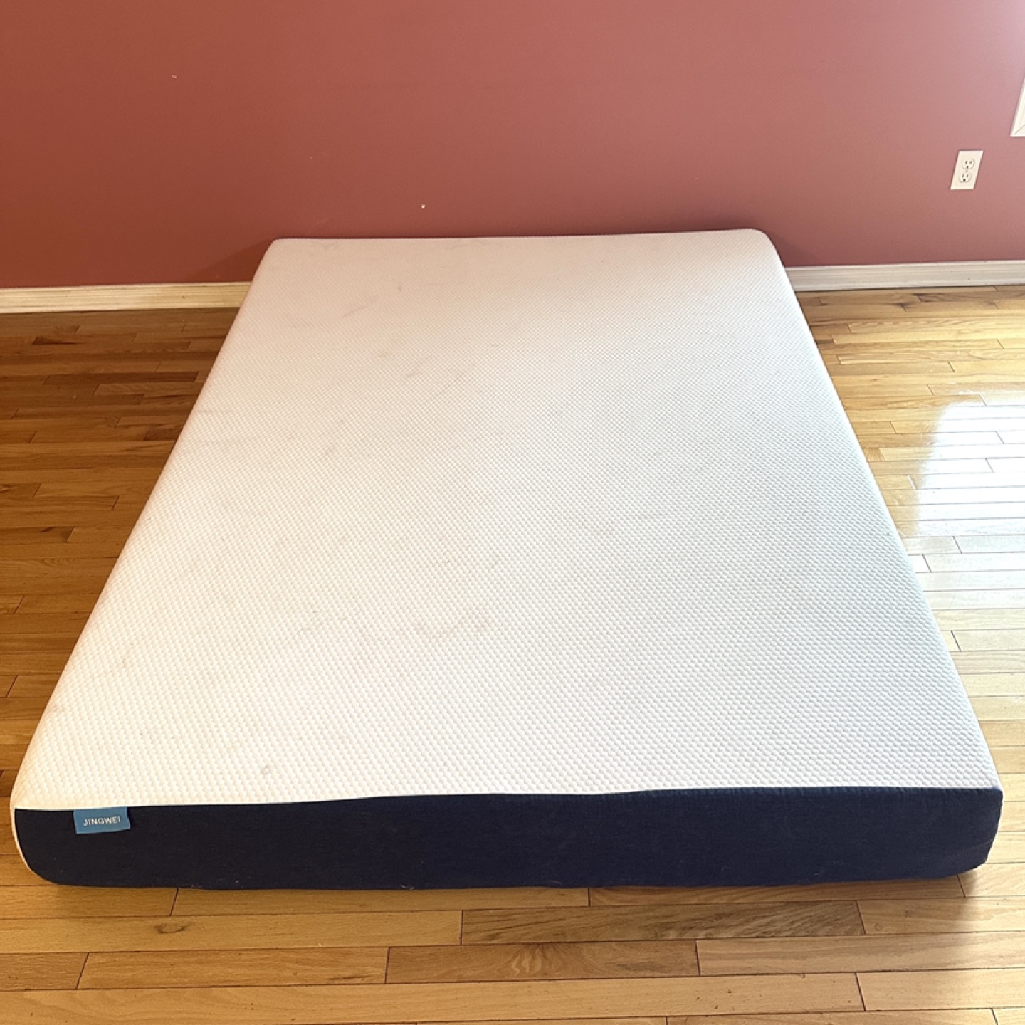 JINGWEI Full Size Gel Foam Mattress (CAN DELIVER)