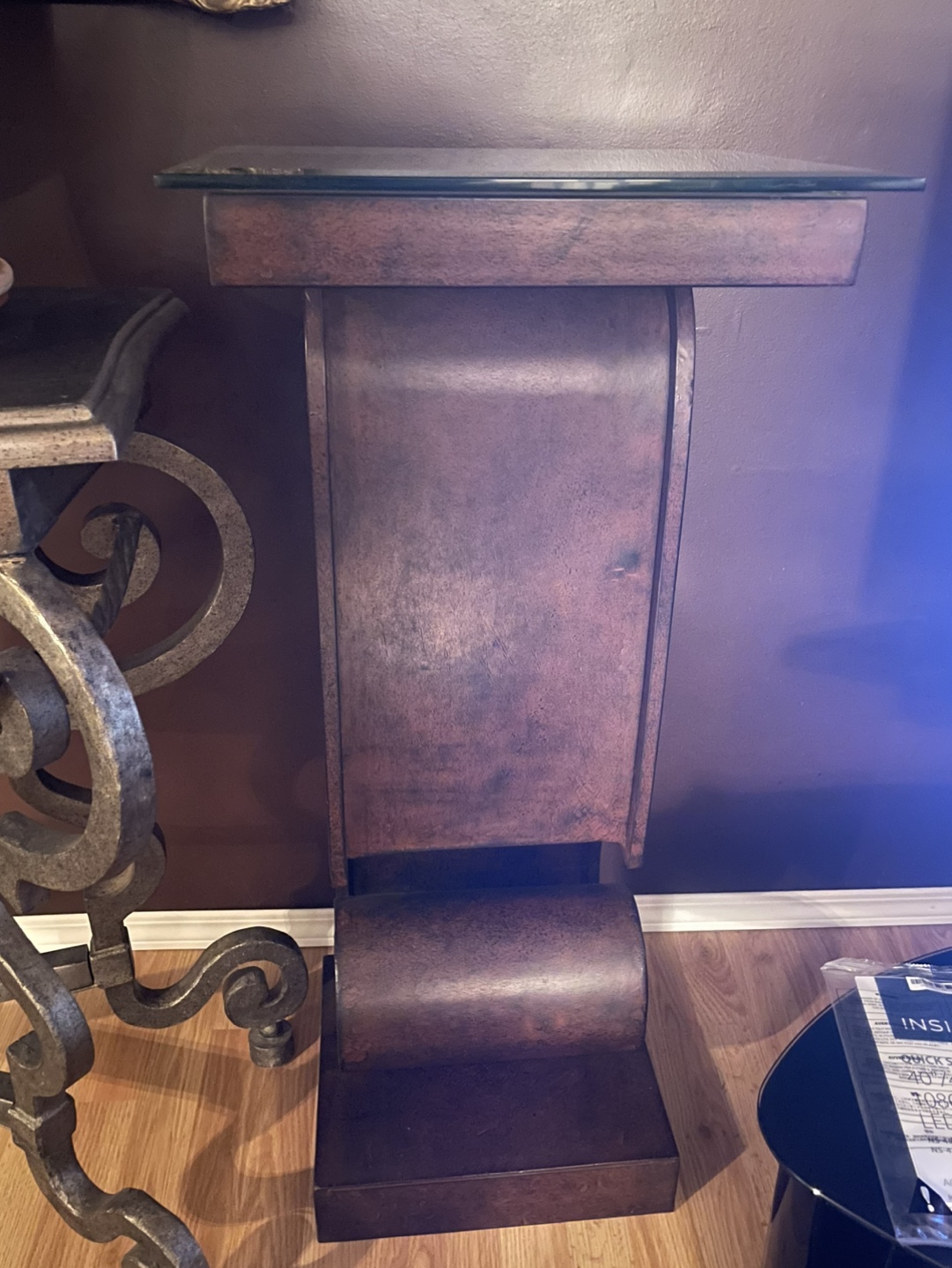 Pedestals, coffee table, console table