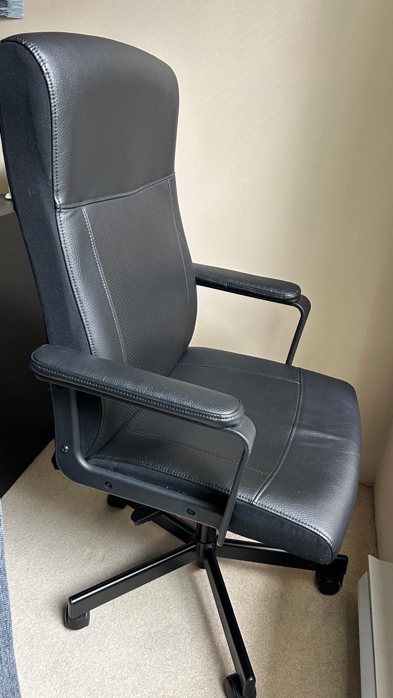 IKEA Black Office Chair - photo 2