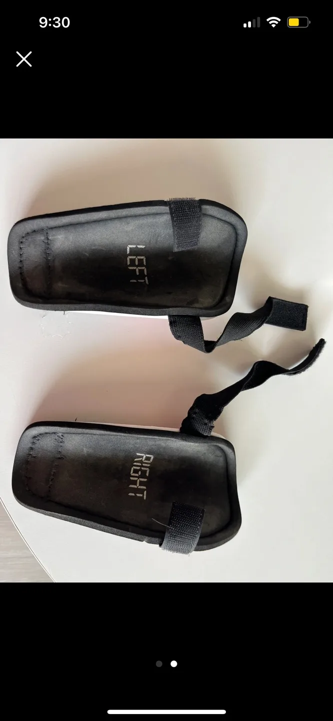 Lotto Soccer Shin Guards image indicator(2)