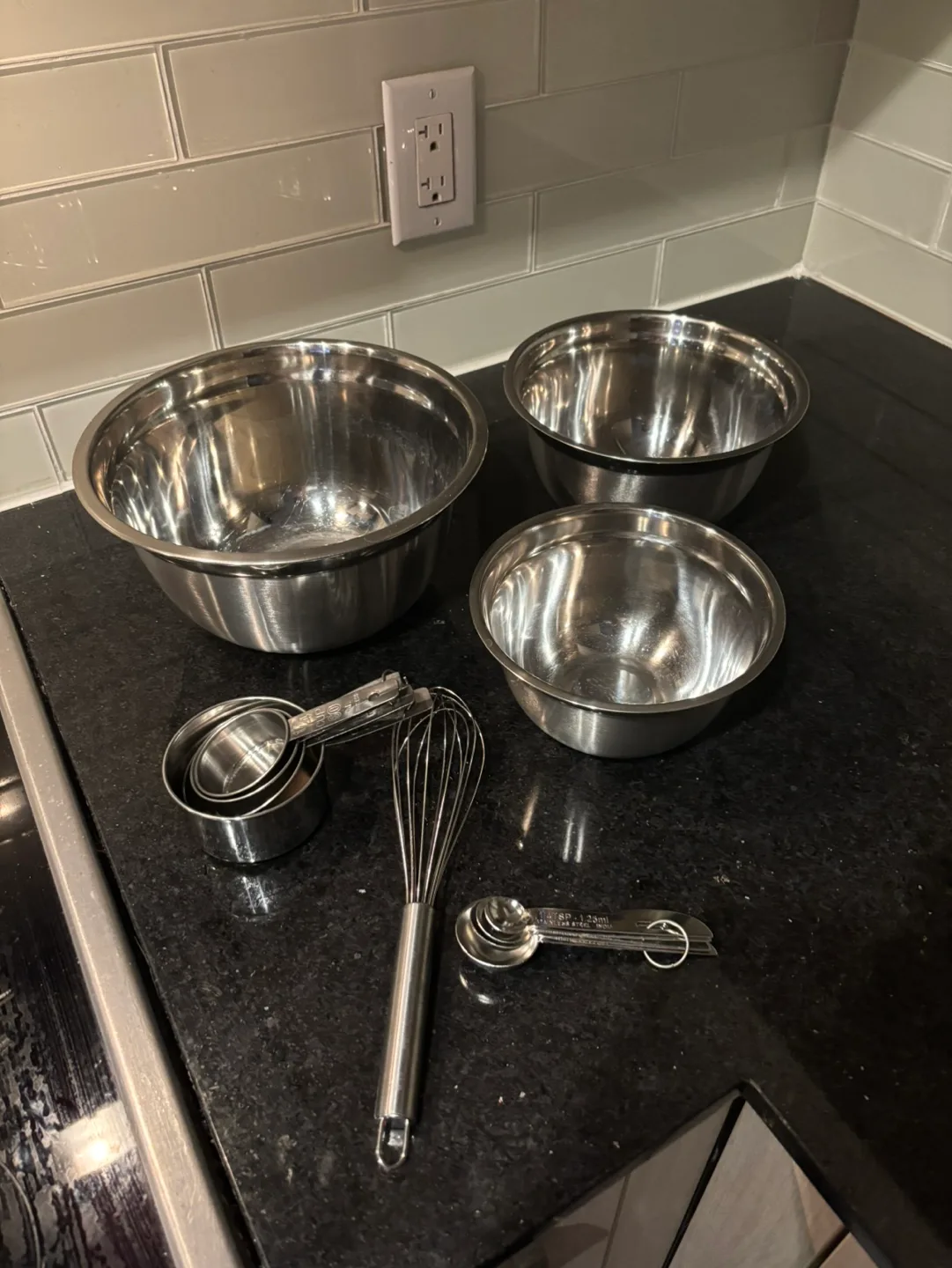 Stainless Steel Mixing Bowls & Measuring Set thumbnail