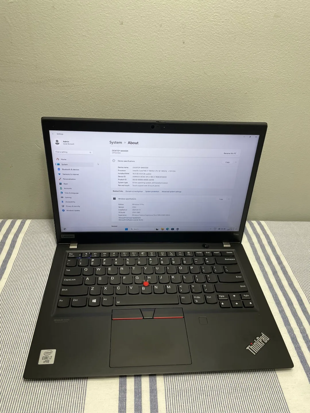 Thinkpad T14s - Windows 11 - i7 Processor - 16 GBs RAM image indicator(7)