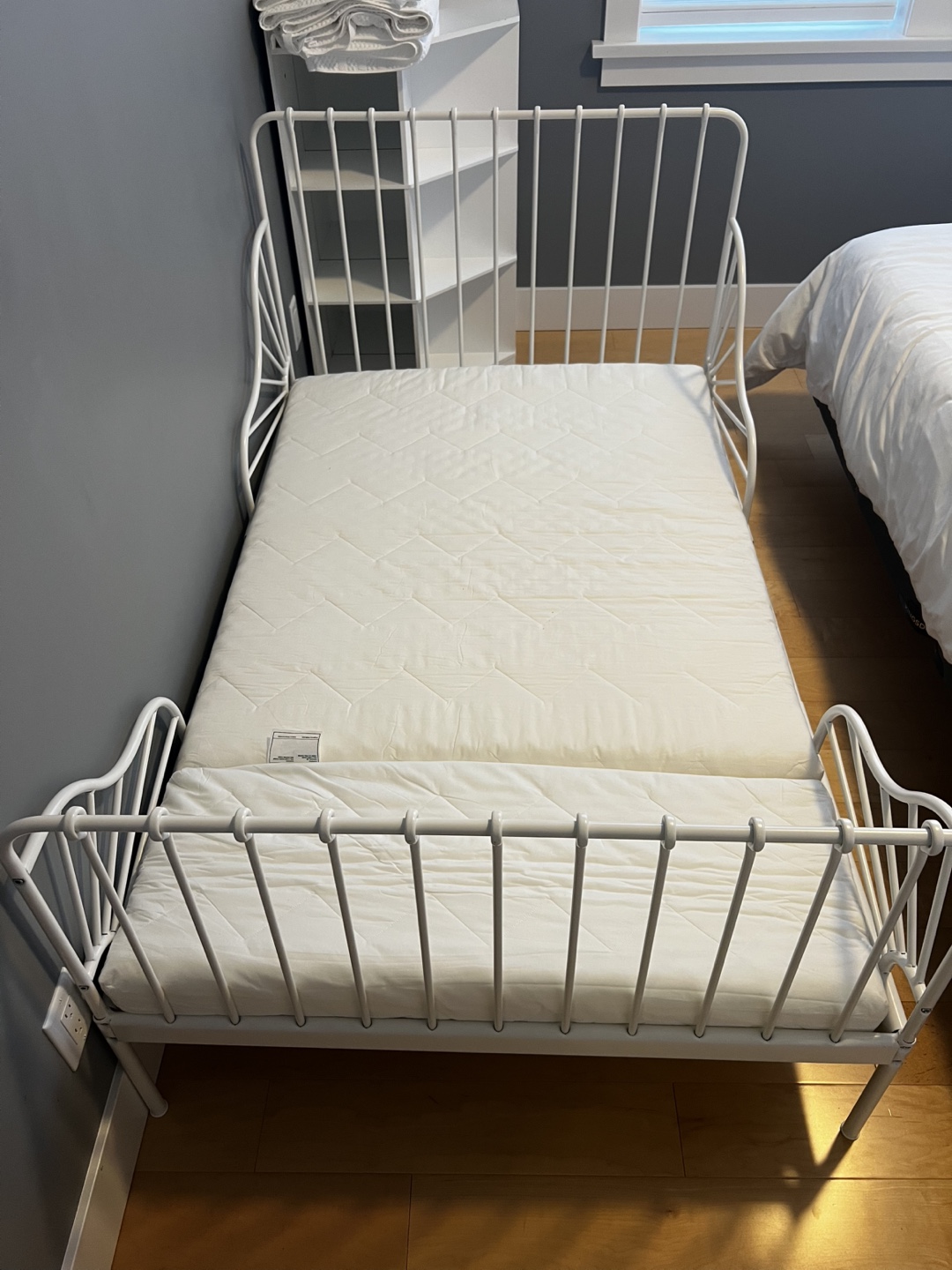 IKEA MINNEN White Metal Bed - photo 2