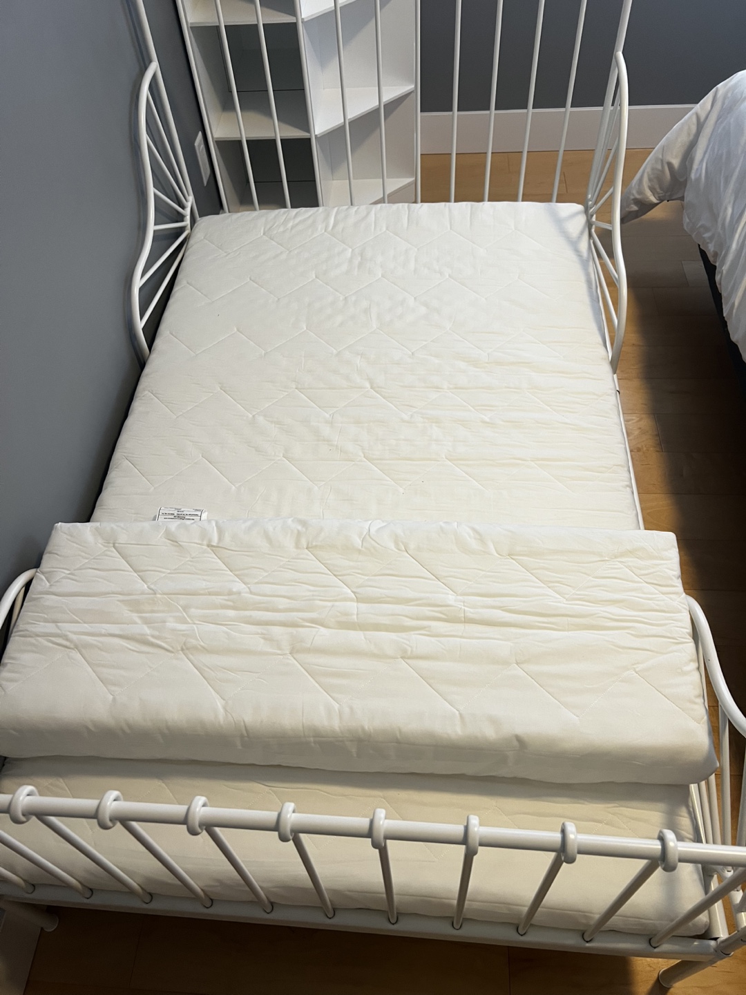IKEA MINNEN White Metal Bed - photo 3