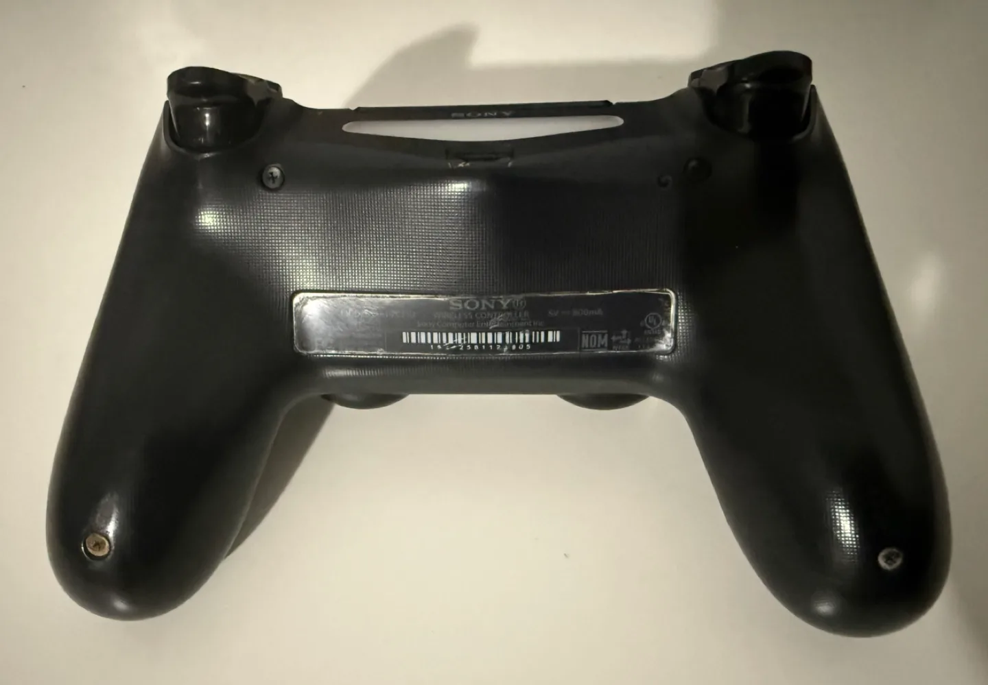 Sony PlayStation 4 Wireless Controller - Black image indicator(2)