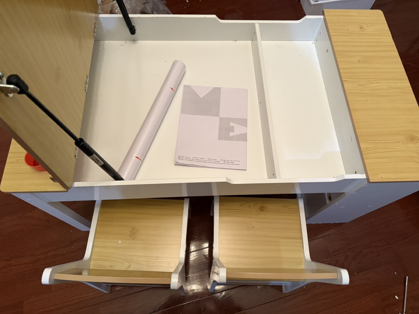 Art table for kids - photo 2