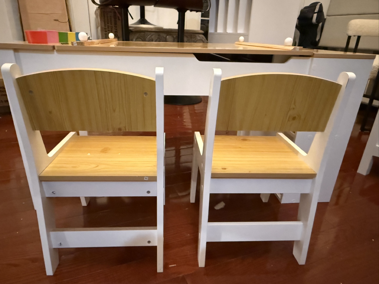 Art table for kids - photo 4