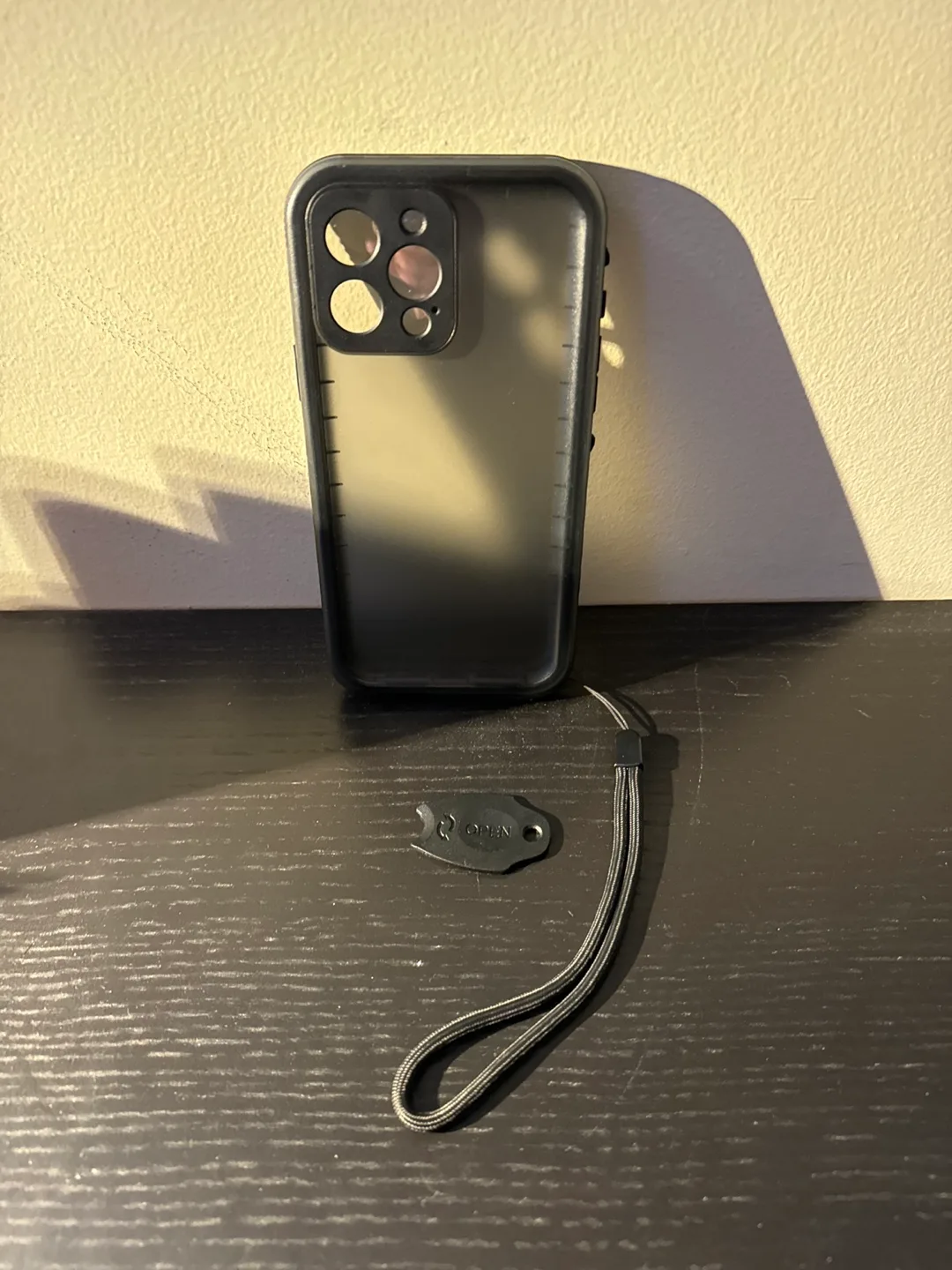 SPORTLINK iPhone 13 Pro Max Waterproof Case - Black image indicator(2)