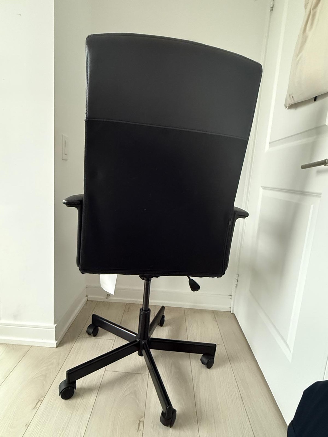 IKEA Black Office Chair - photo 2