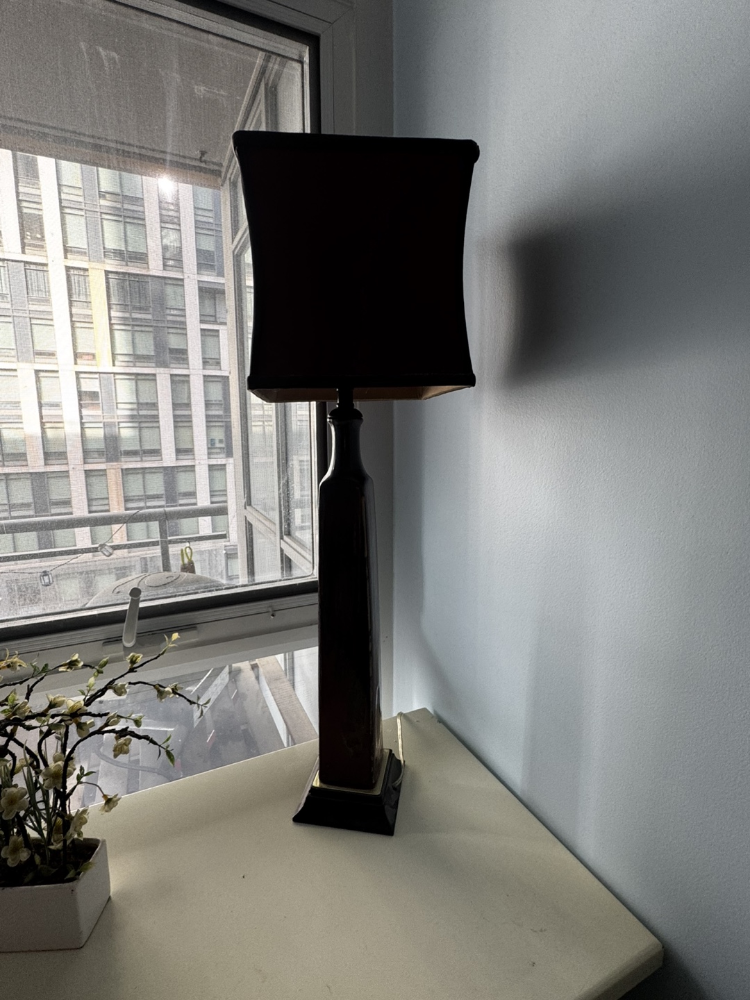 Elegant Dark burgundy Table Lamp with Black Shade - photo 2