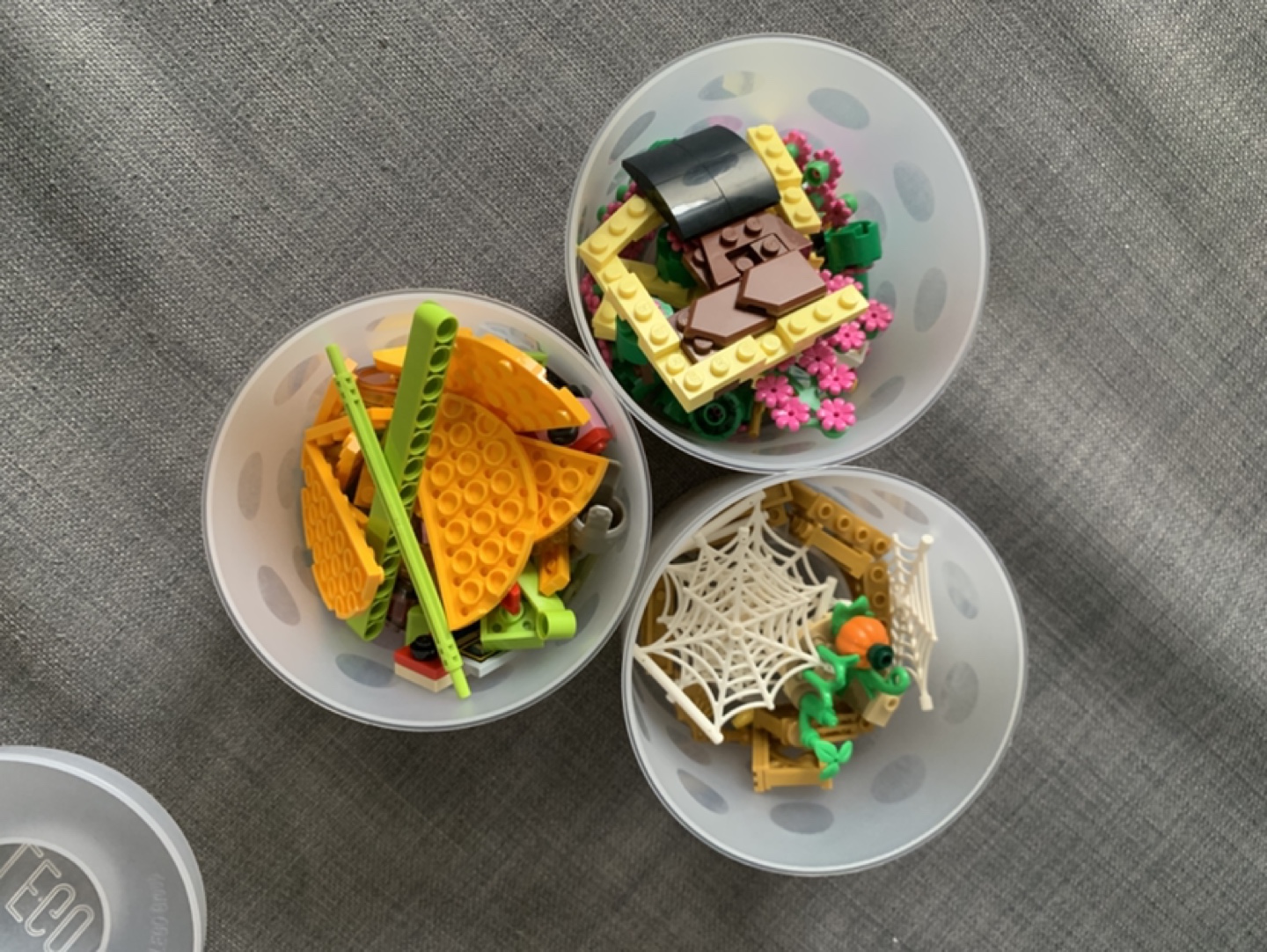 LEGO Lot - Bulk Bricks & Pieces - Assorted Colors & Sizes - photo 5
