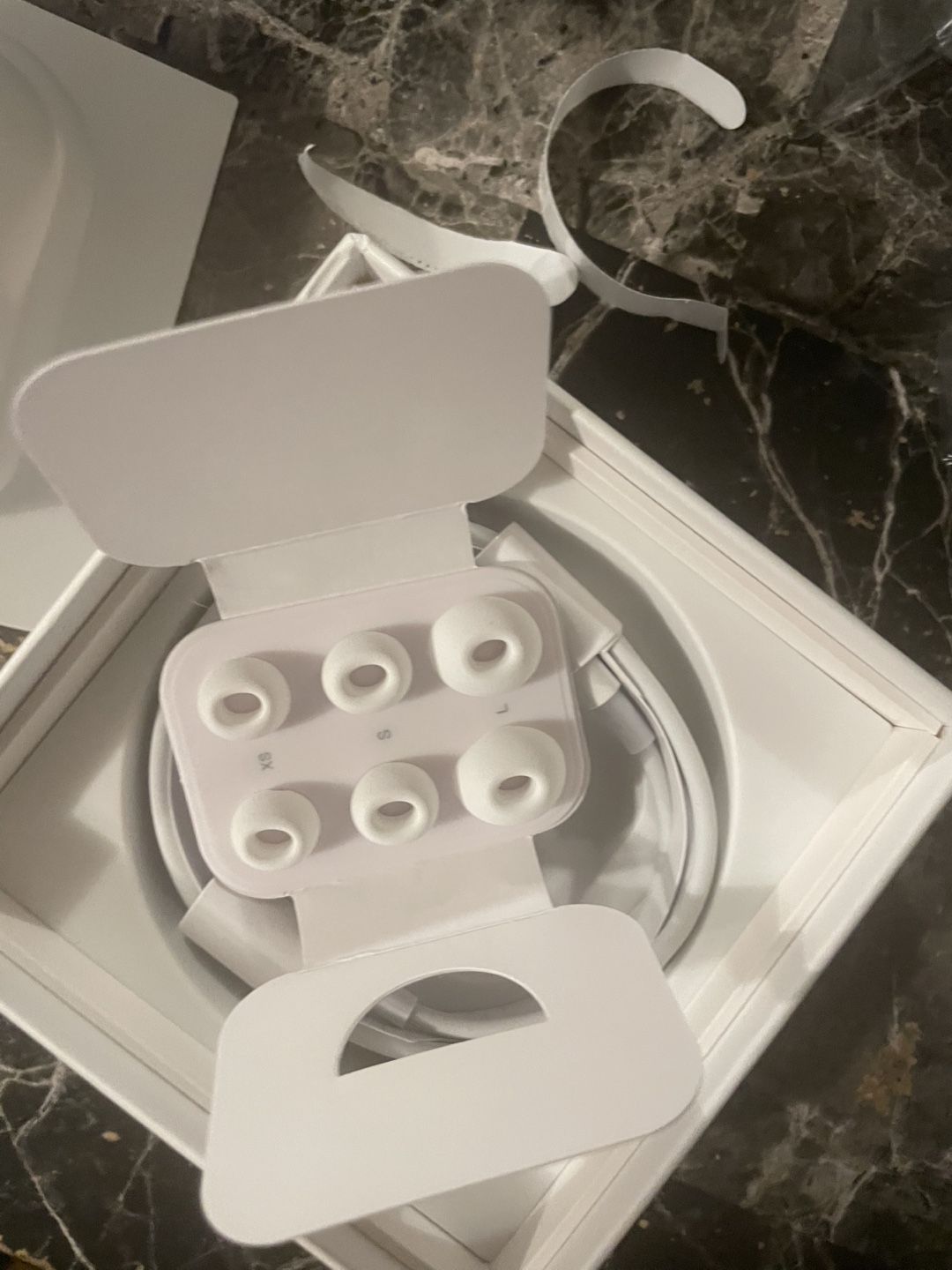 Apple AirPods Pro Generation 2 - photo 5