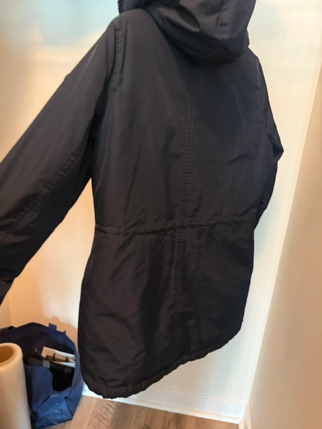 Abercrombie & Fitch Women's Dark Navy Hooded Parka image indicator(3)