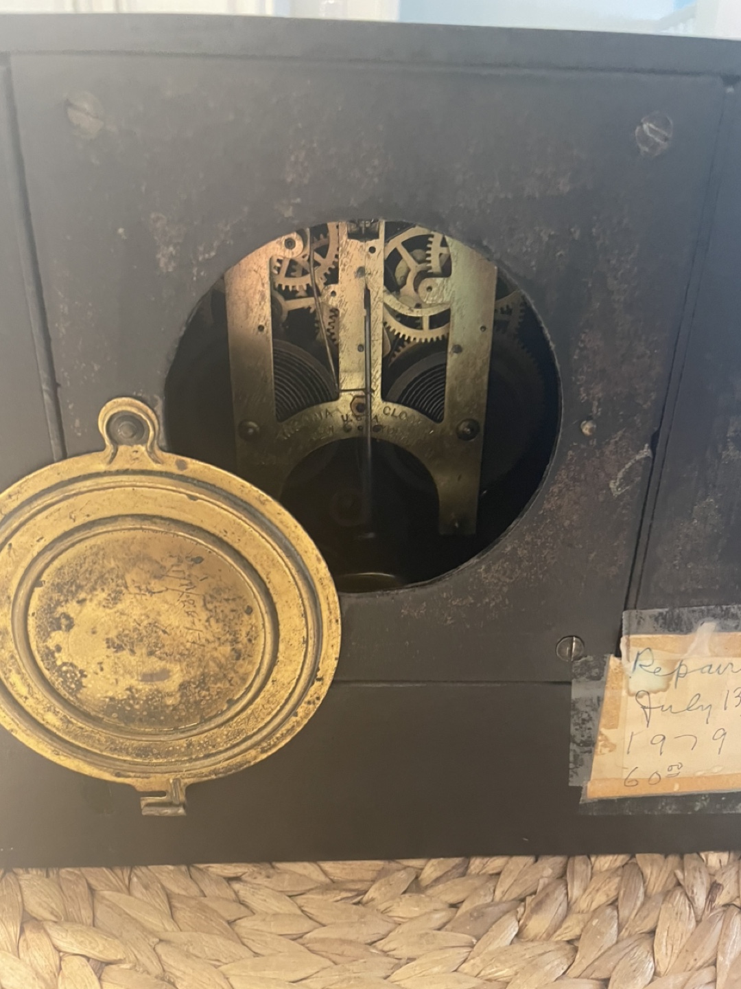 Antique Black Marble Mantle Clock with Key - photo 5