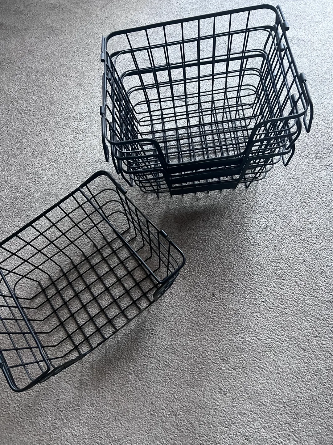 Four stackable sturdy pantry baskets: storage image indicator(5)