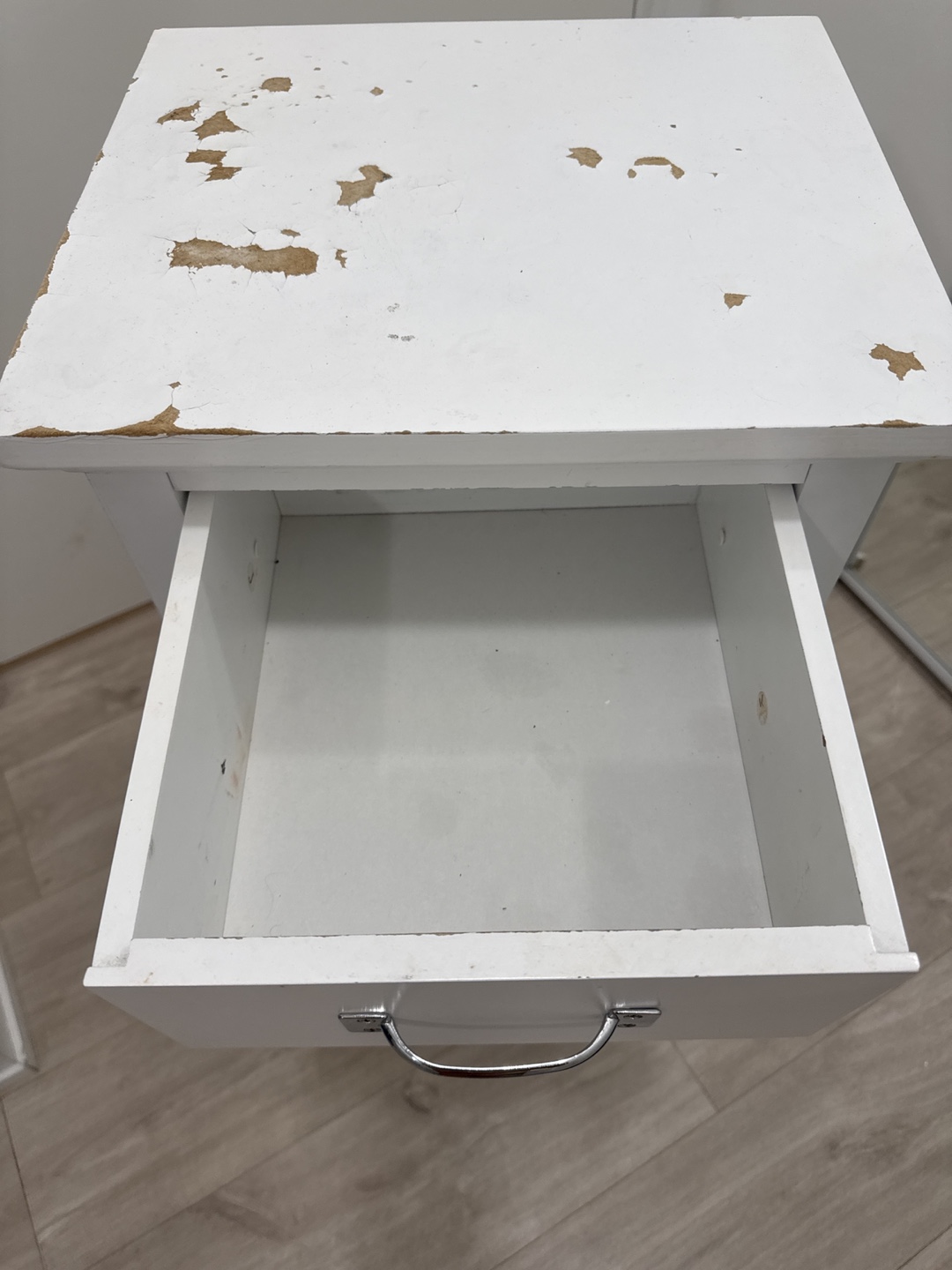 White Wooden Nightstand with Drawer and Cabinet - photo 4