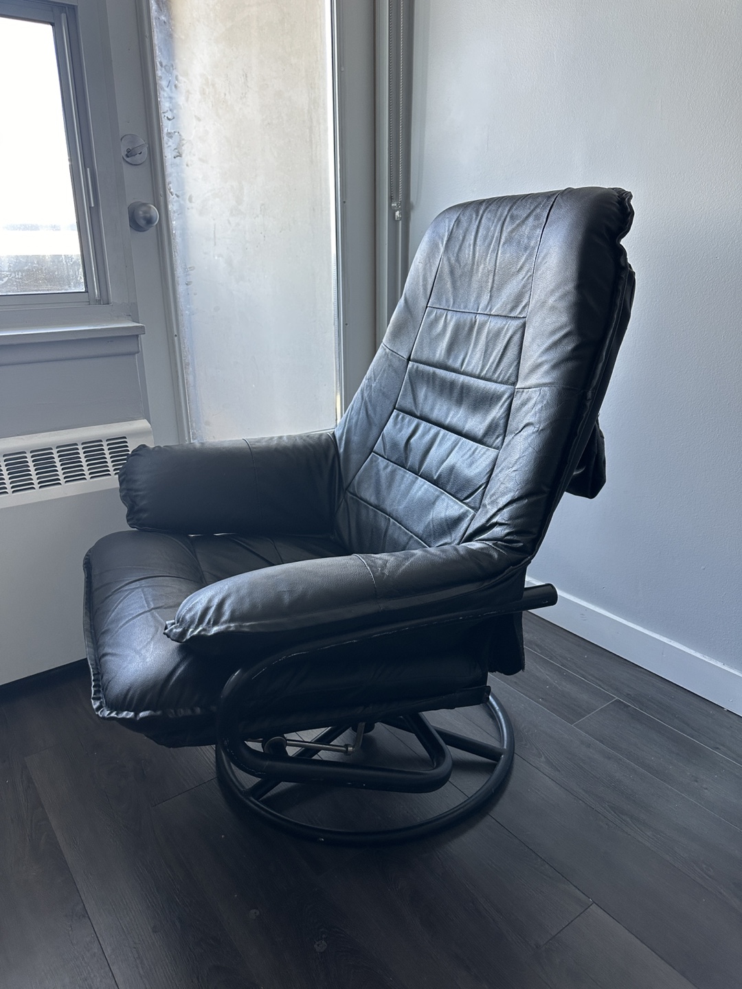 Black Recliner Chair