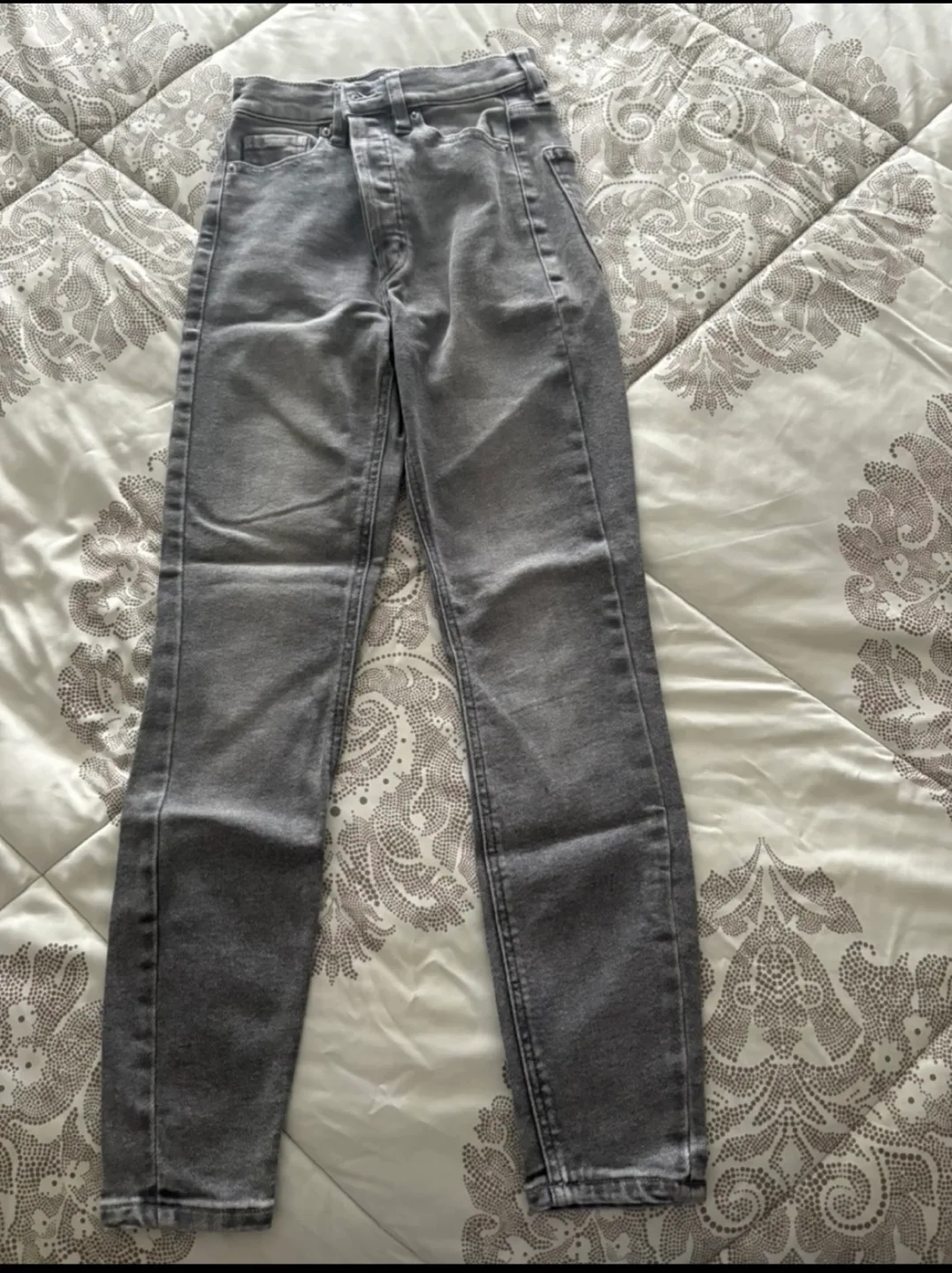 Dynamite Kate High-Waisted Grey Jeans - Size 25 image indicator(6)