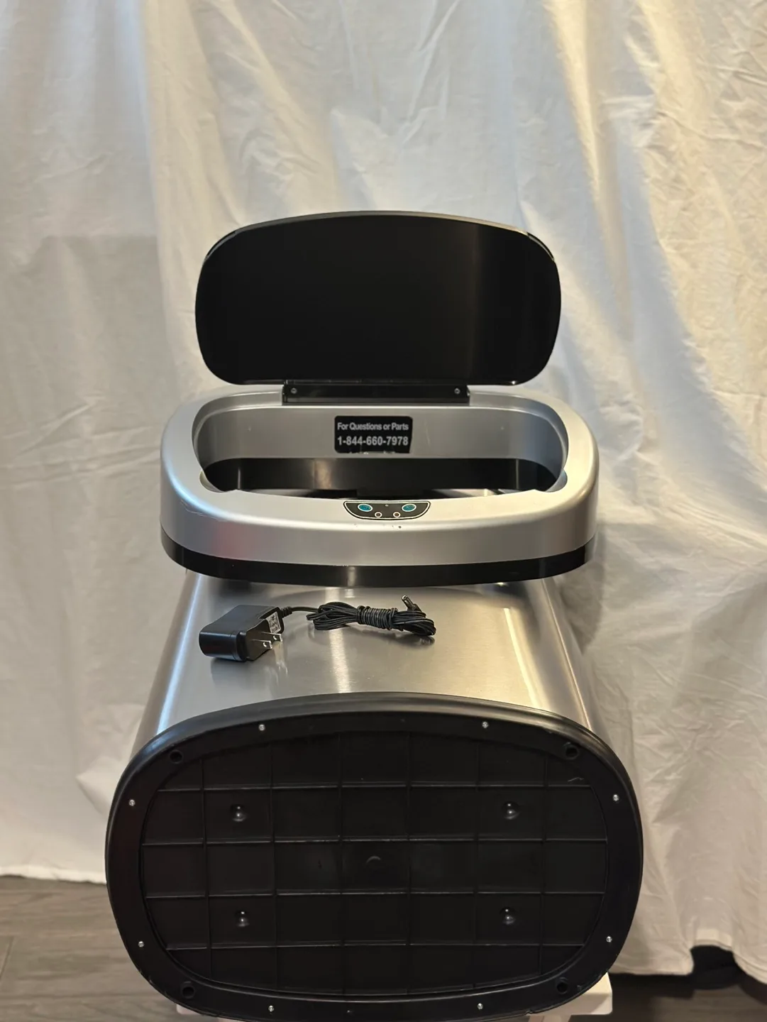 13-Gallon Stainless Steel Automatic Touchless Trash Can image indicator(7)