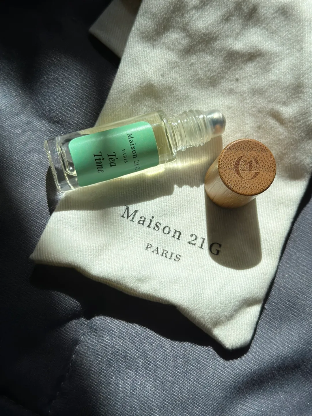 Maison 21G Paris Tea Time Roller Perfume image indicator(2)