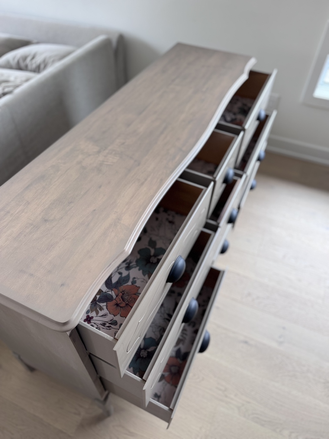 Refurbished nine-Drawer Dresser - photo 5