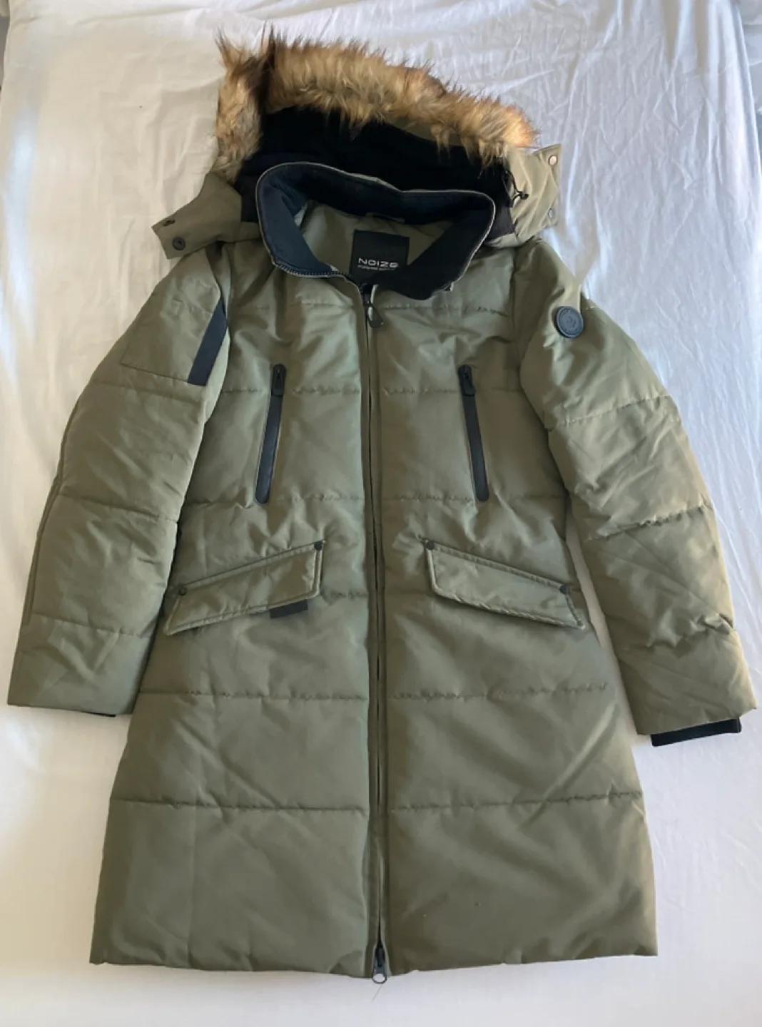 Women's Olive Green Long Puffer Jacket with Faux Fur Hood image indicator(2)
