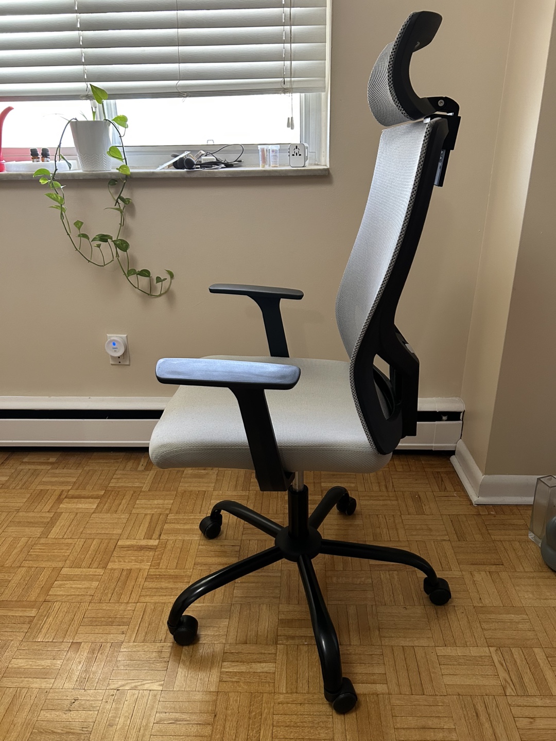Ergonomic Office Chair - photo 2