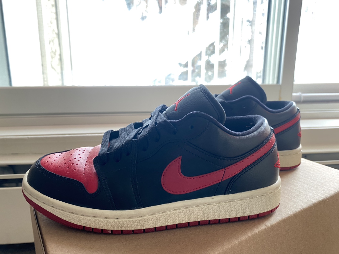 Air Jordan 1 Low Black Red Size 7 - photo 4