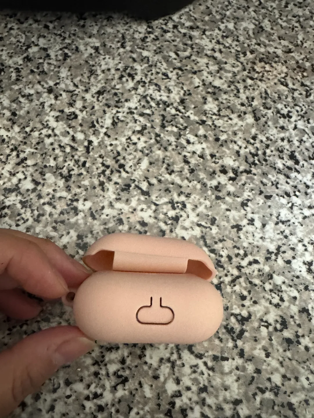 AirPods Pro Case - Blush Pink Silicone Cover image indicator(3)
