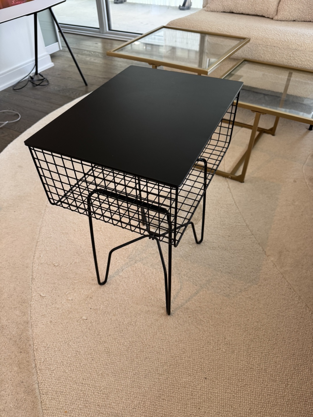 Black Wire Side Table - photo 4