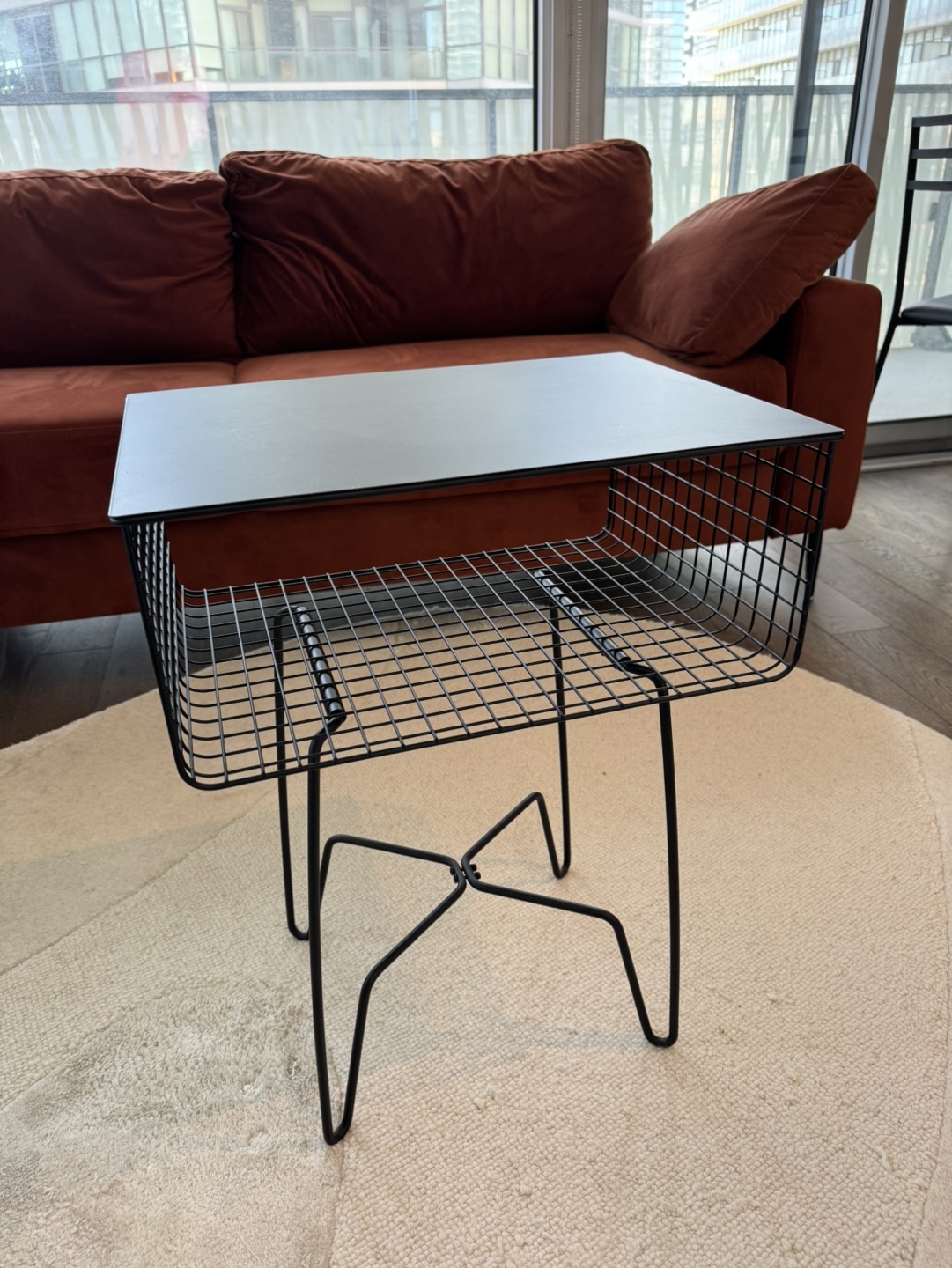 Black Wire Side Table - photo 3