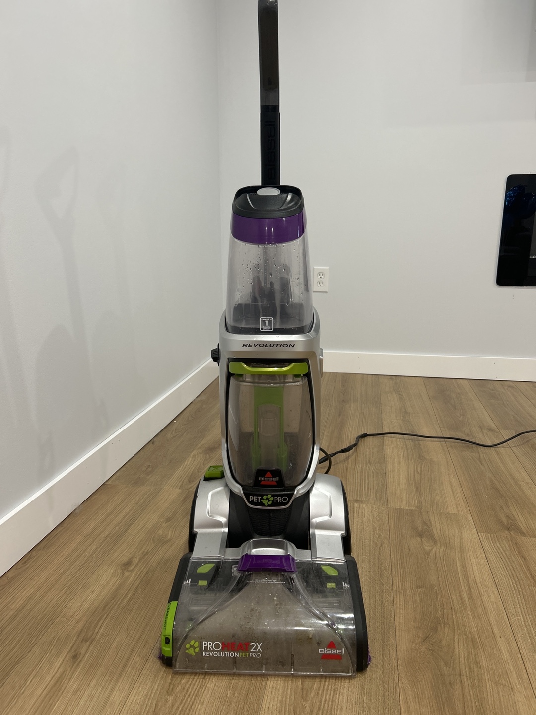 Bissell ProHeat 2X Revolution Pet Pro Carpet Cleaner