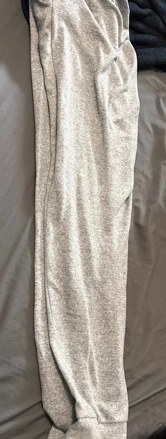 5 pairs of pants image indicator(8)