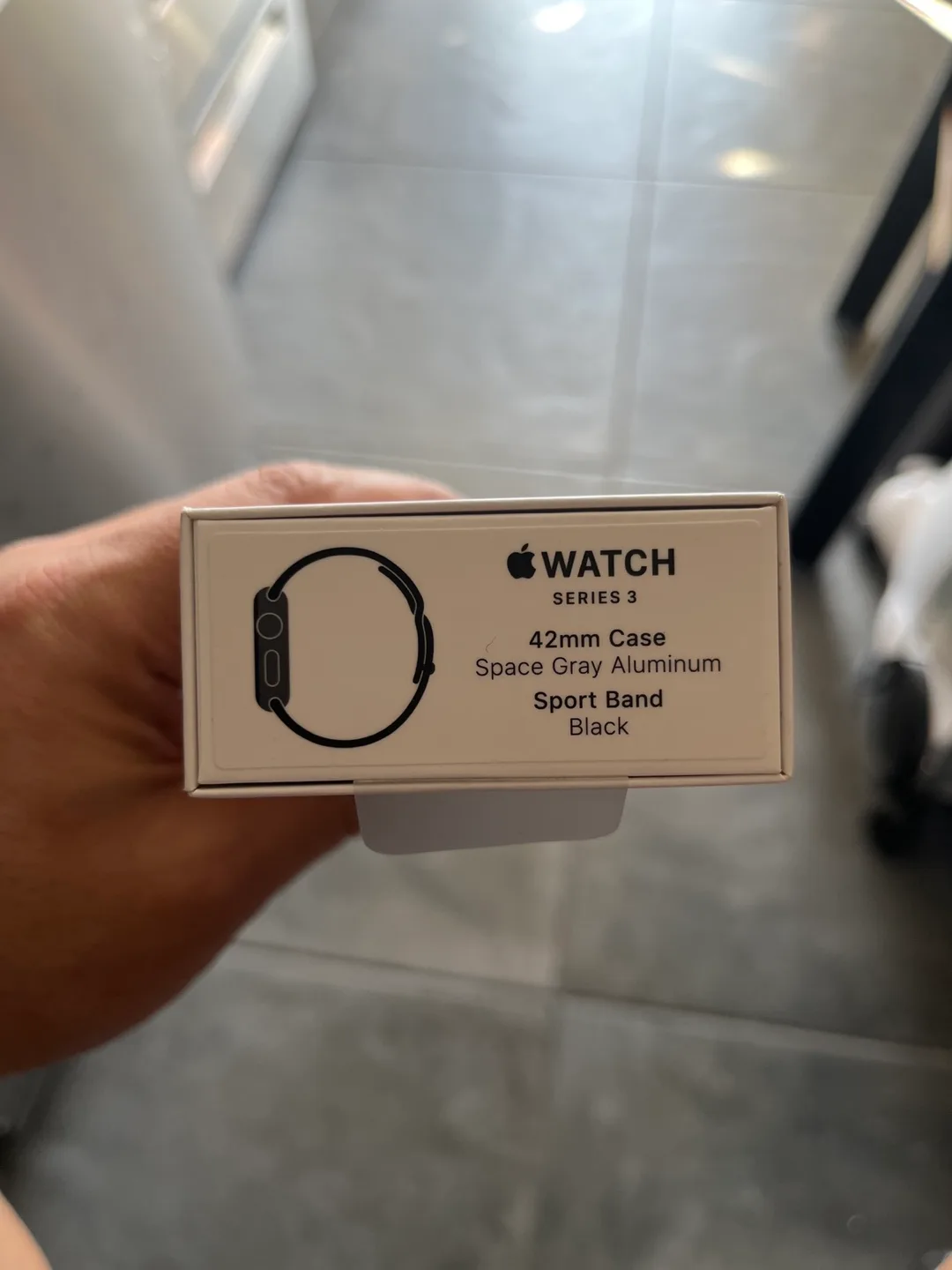 Apple Watch Series 3 - 42mm Space Gray Aluminium Case image indicator(3)