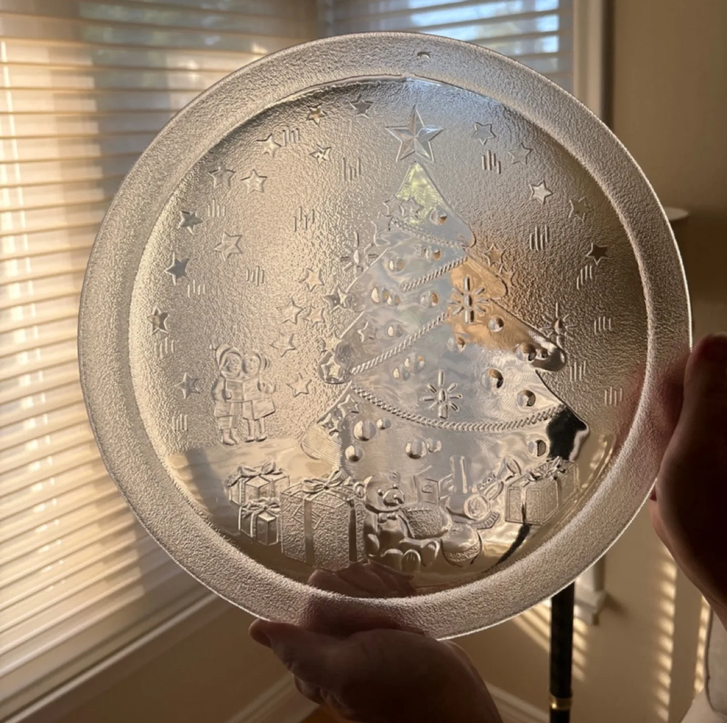 Vintage 13" Dia Xmas Glass Platter image indicator(2)