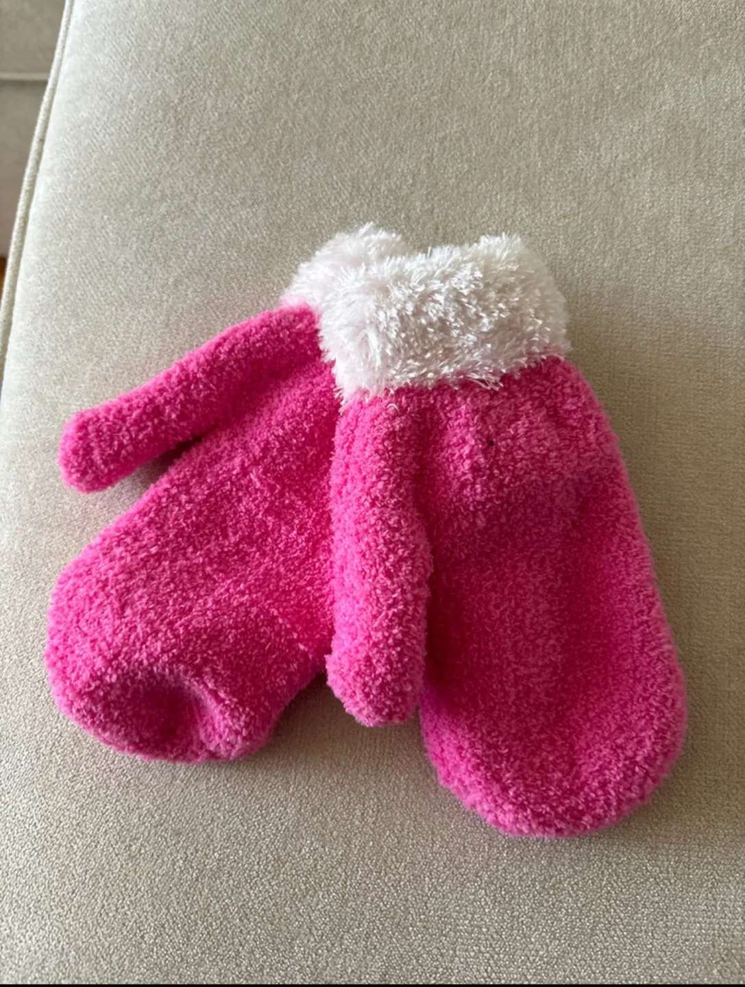 Simi Winter Wear Pink Fluffy Mittens image indicator(2)