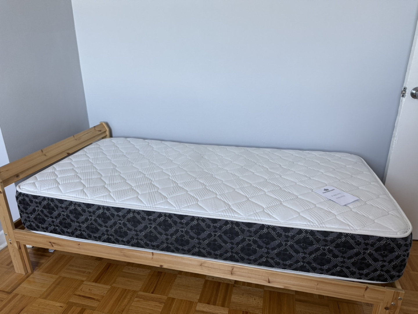 Kingsdown Twin Mattress - photo 2
